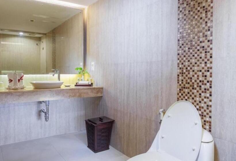 غرفة ديلوكس, Sahid Surabaya