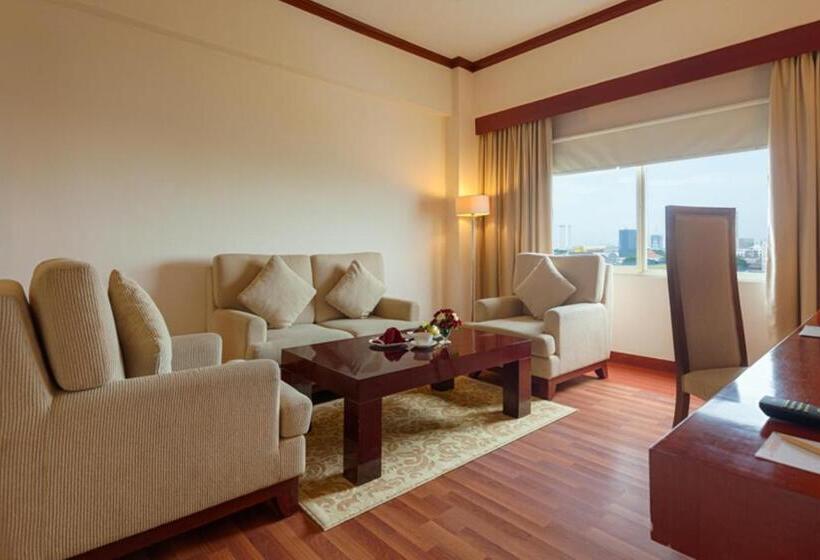 جناح جونيور, Sahid Surabaya