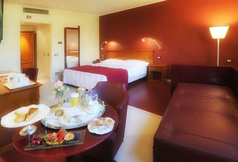 اتاق سوپریور سه تخته, Art Hotel Navigli