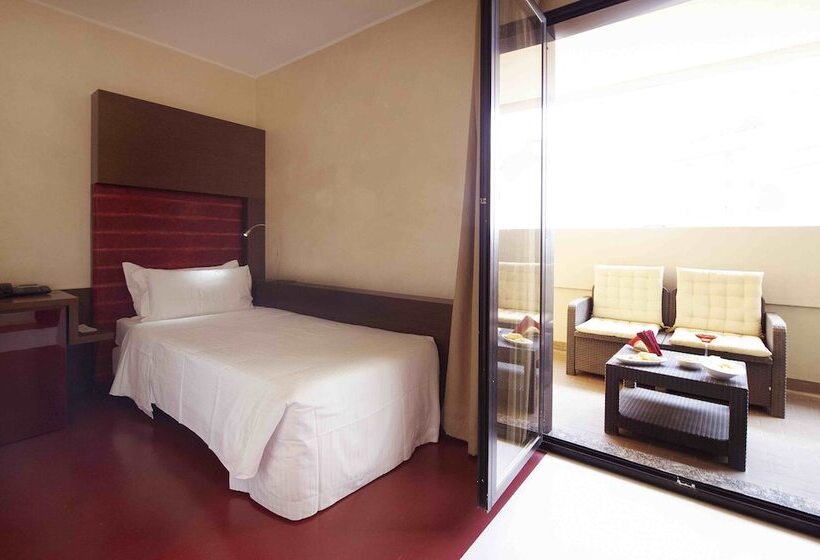 اتاق استاندارد یک نفره, Art Hotel Navigli