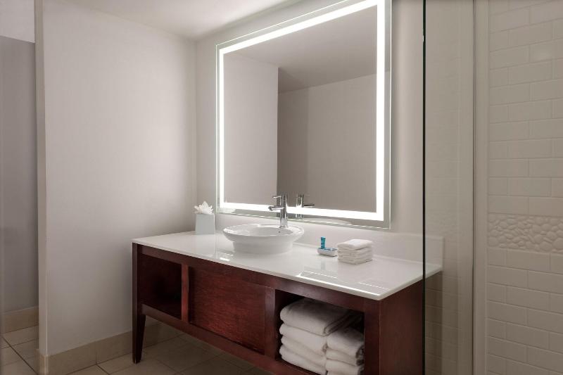 سوییت, Atlantic Palace