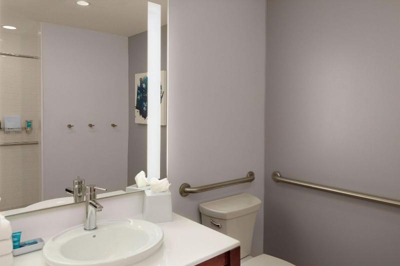 سوییت, Atlantic Palace