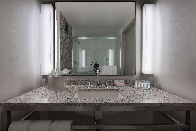 اتاق استاندارد سه نفره, Atlantic Palace