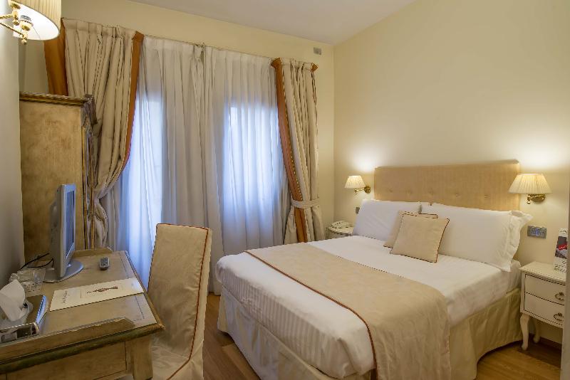 اتاق استاندارد یک نفره, Atlantic Palace