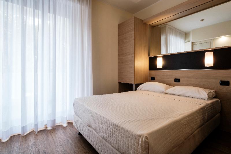 חדר סטנדרט יחיד, Augustus