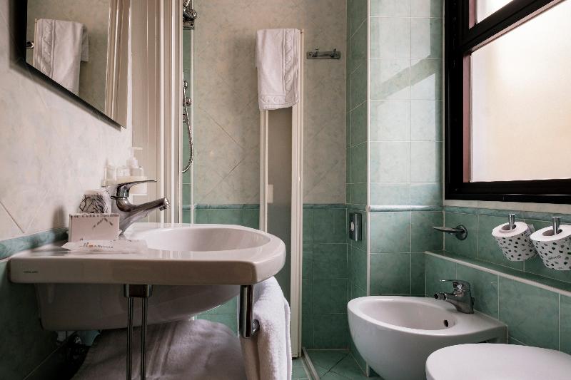 חדר סטנדרט יחיד, Augustus