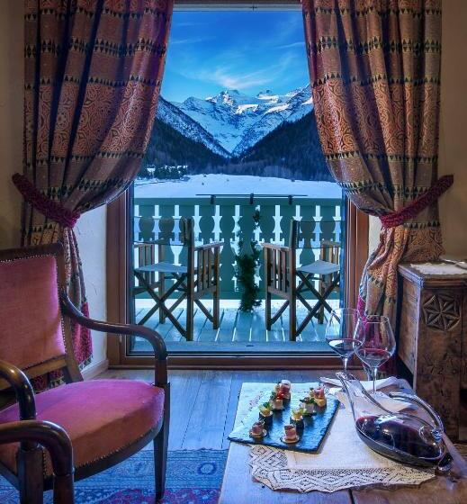 سوییت جونیور با بالکن, Bellevue Hotel & Spa