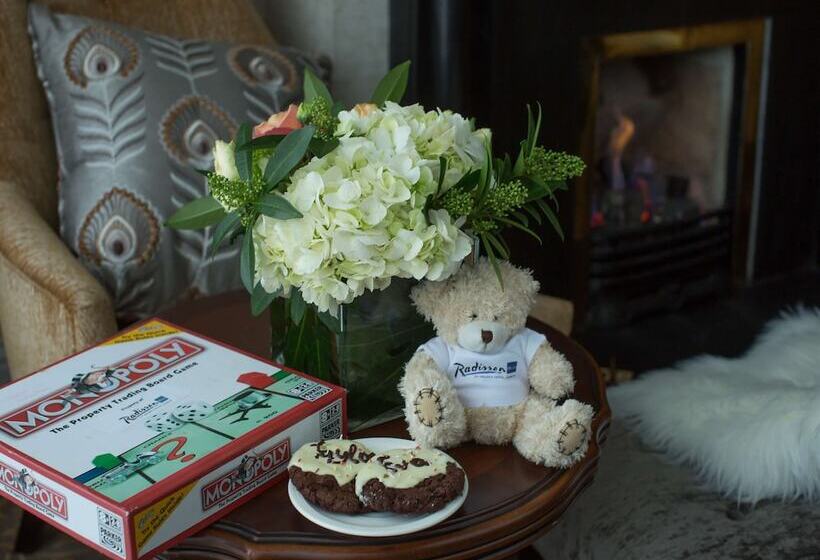 패밀리 룸, Radisson Blu St. Helens