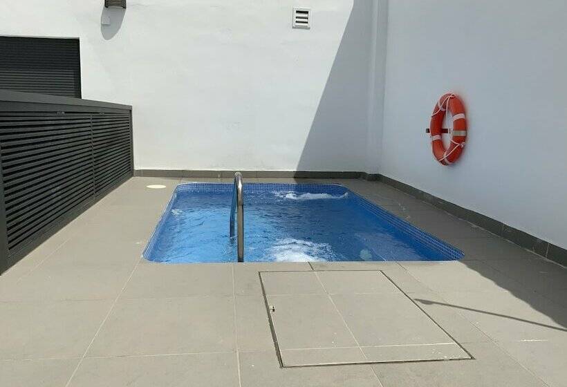 اتاق پنت هاوس, Feelathome Rivero Apartments