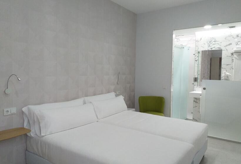 آپارتمان خانوادگی, Feelathome Rivero Apartments