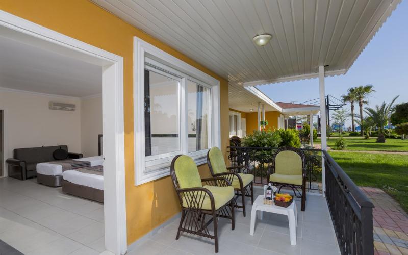 اتاق استاندارد سه نفره, Dei Borgognoni