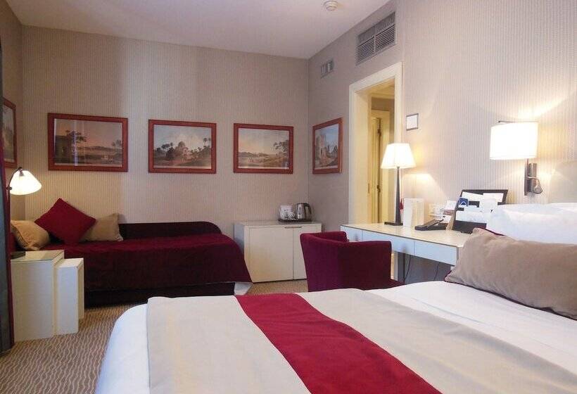 اتاق استاندارد سه نفره, Dei Borgognoni