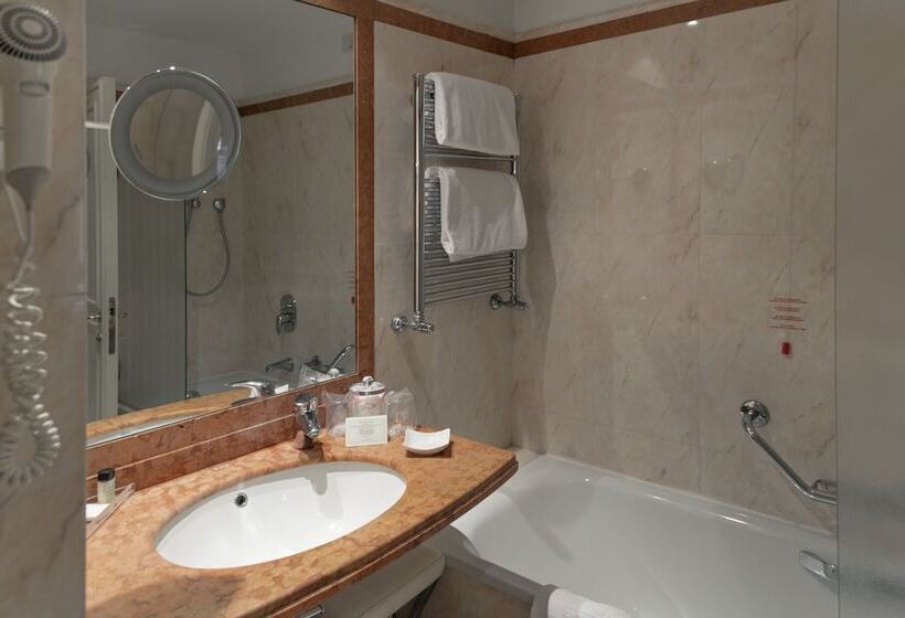 اتاق استاندارد, Dei Borgognoni