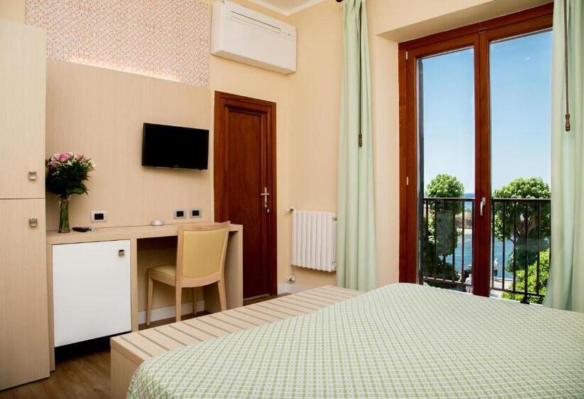 수피리어 트리플룸 바다 전망, El Balear