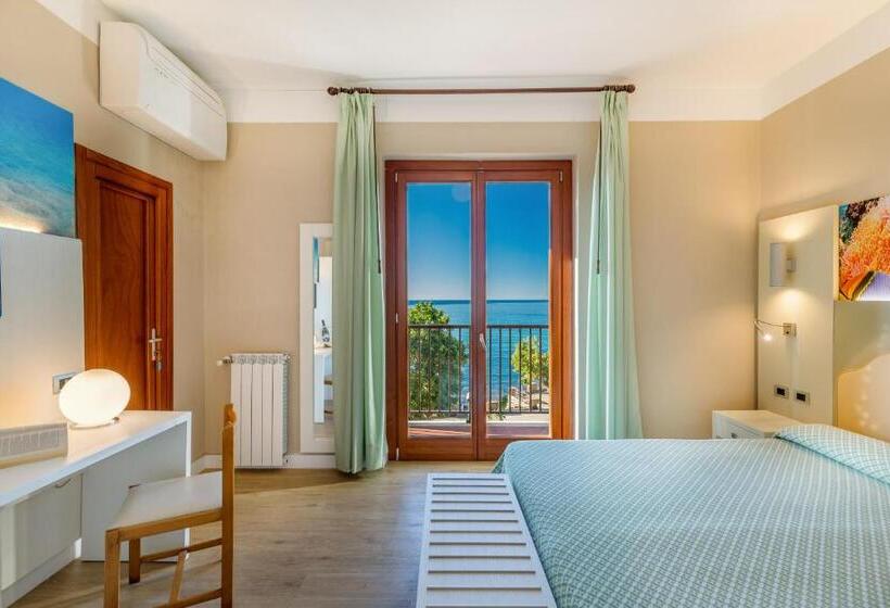 수피리어 트리플룸 바다 전망, El Balear