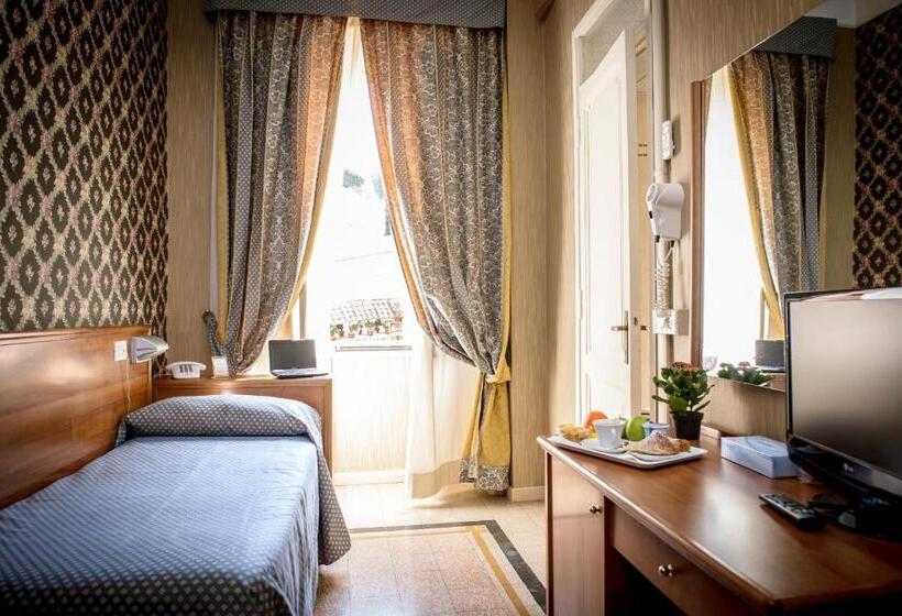 اتاق استاندارد یک نفره, Emmaus