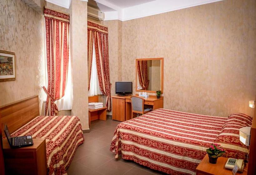 اتاق استاندارد سه نفره, Emmaus