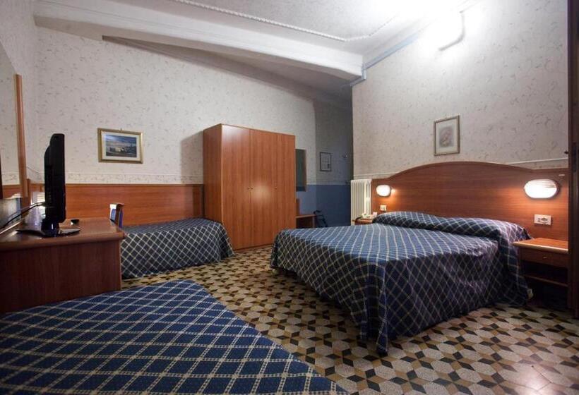 اتاق استاندارد چهار تخته, Emmaus