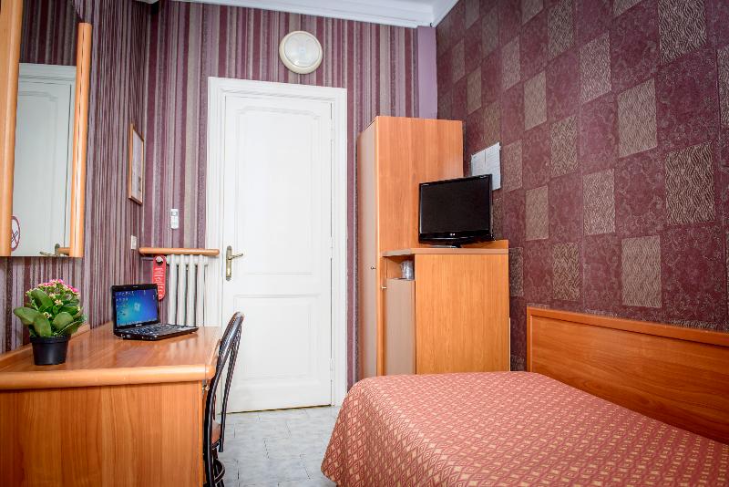 اتاق استاندارد یک نفره, Emmaus