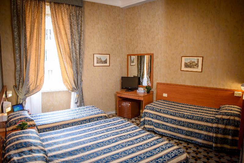 اتاق استاندارد چهار تخته, Emmaus