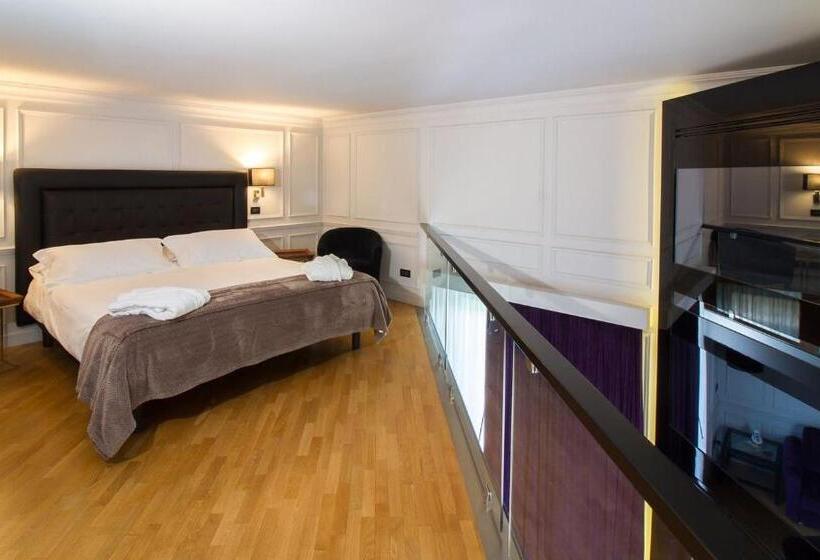 高级套房, Europa