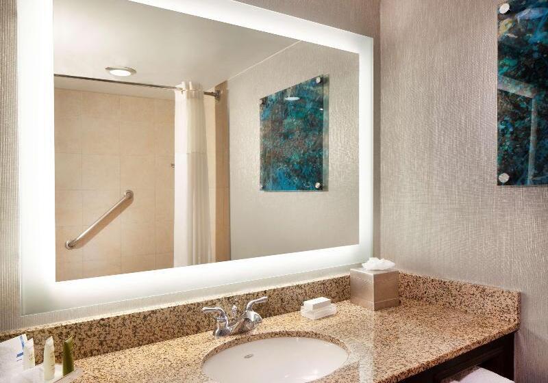 スーペリアールーム, First