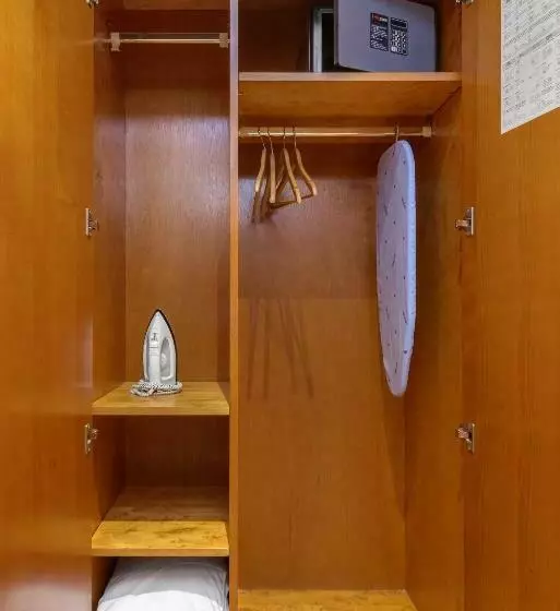 اتاق خانوادگی, Gambrinus