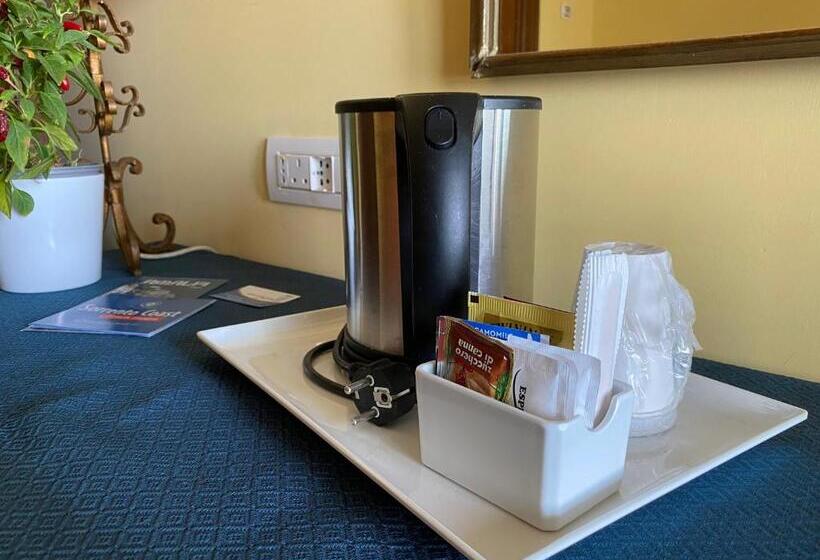 חדר סטנדרט נוף לים עם מרפסת, Grand Hotel Hermitage