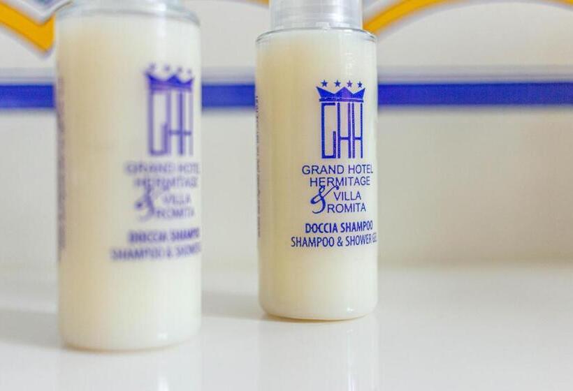 חדר סטנדרט נוף לים עם מרפסת, Grand Hotel Hermitage