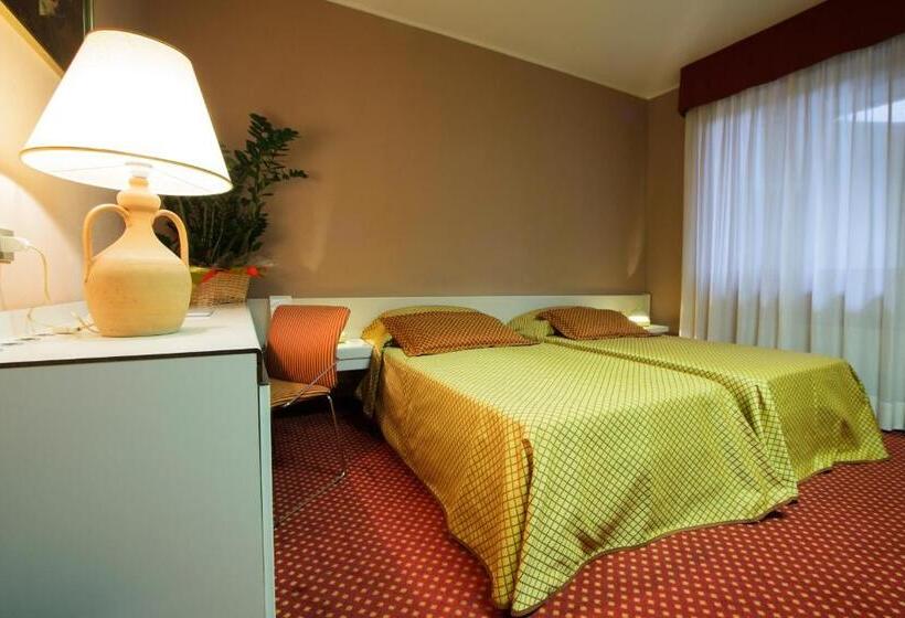 스탠다드 싱글 룸, I Diamanti