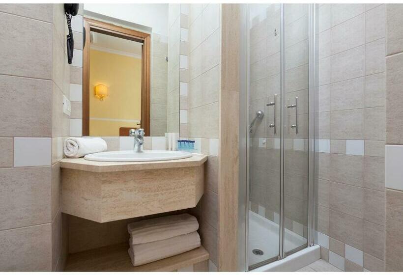 غرفة قياسية, Kennedy