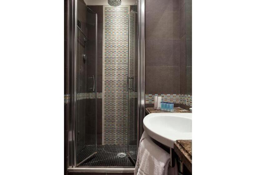 غرفة قياسية, Kennedy