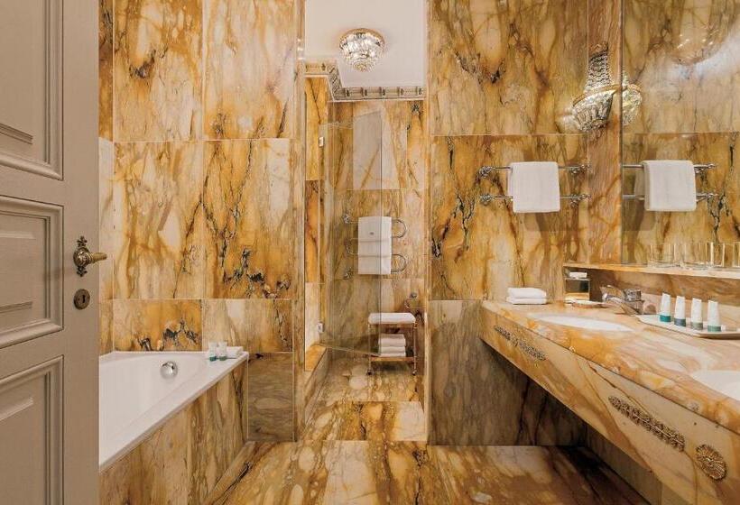 חדר דלוקס, The Westin Excelsior, Rome