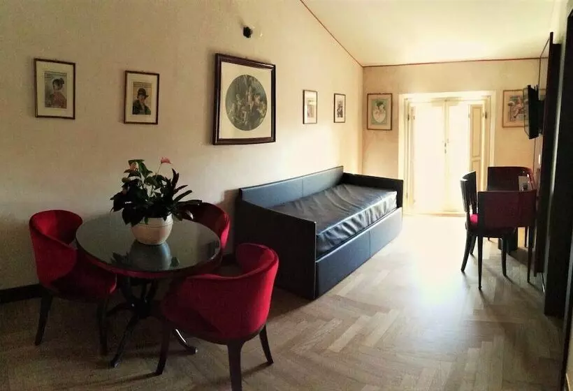 سوئیت جونیور با چشمانداز باغ, Verdi Boutique
