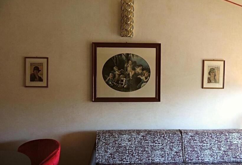 سوئیت جونیور با چشم‌انداز باغ, Verdi Boutique