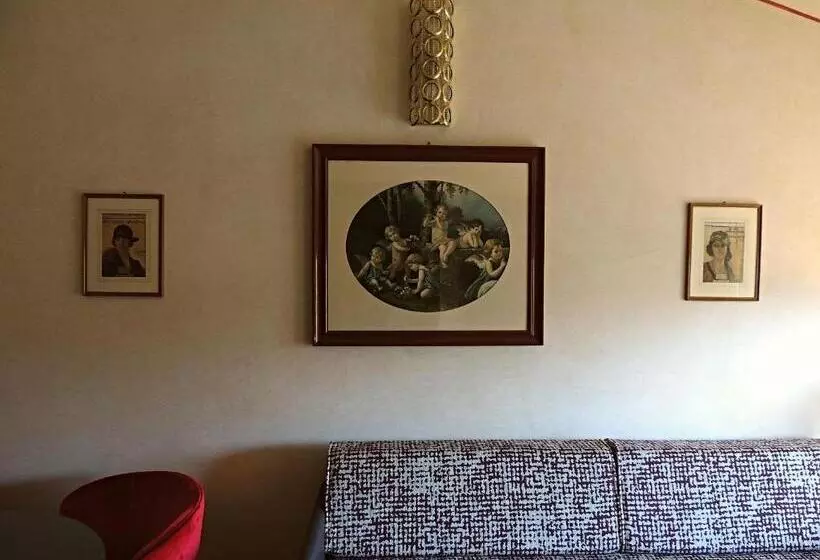 سوئیت جونیور با چشمانداز باغ, Verdi Boutique