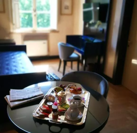 سوئیت جونیور با چشمانداز باغ, Verdi Boutique
