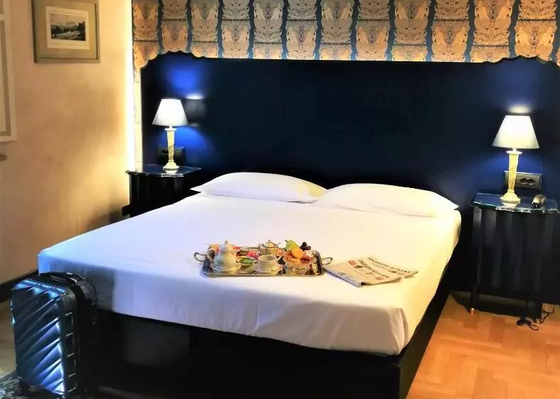 سوئیت جونیور با چشمانداز باغ, Verdi Boutique