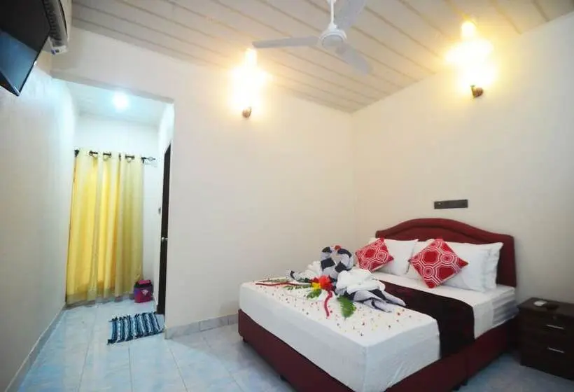 اتاق لوکس, Evila Inn   Thoddoo