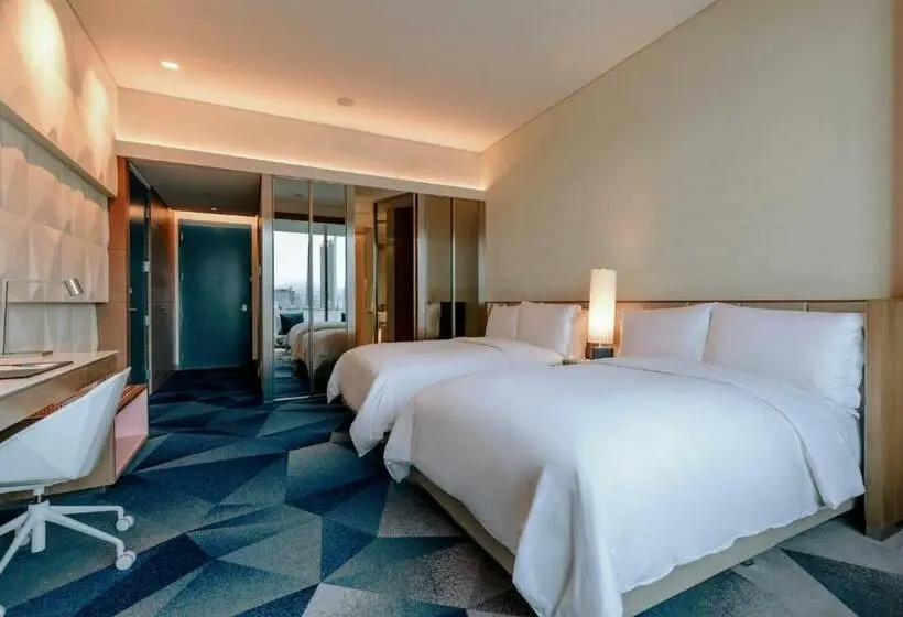 Superior Room with Views