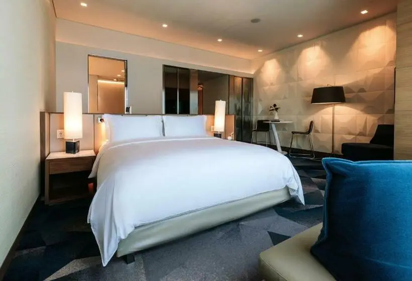 キングサイズベッド、シティビューデラックスルーム, Sofitel Mexico City Reforma