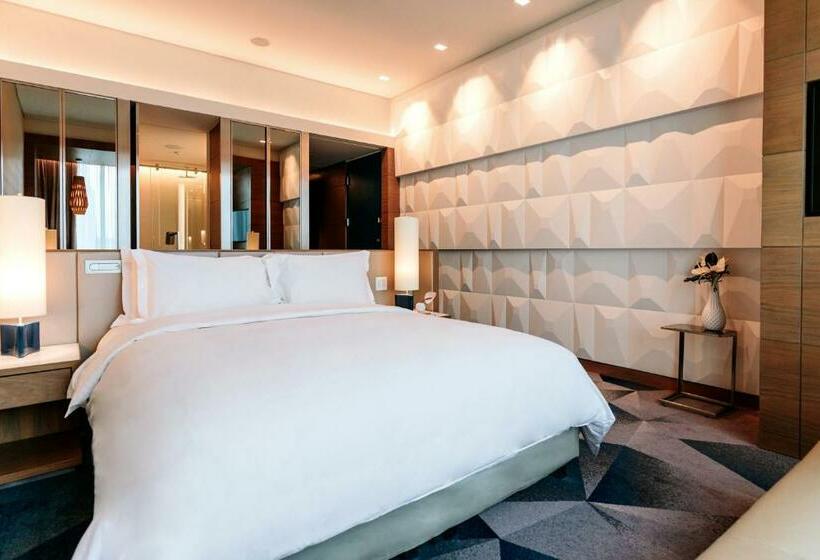 Номер Superior Кровать Кинг, Sofitel Mexico City Reforma