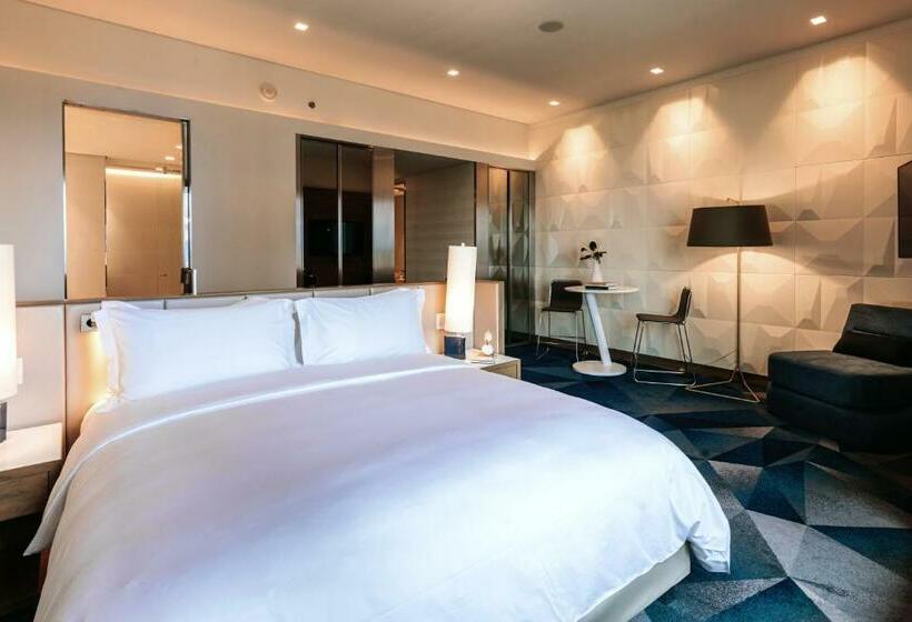 Номер Deluxe Кровать Кинг с Видом, Sofitel Mexico City Reforma