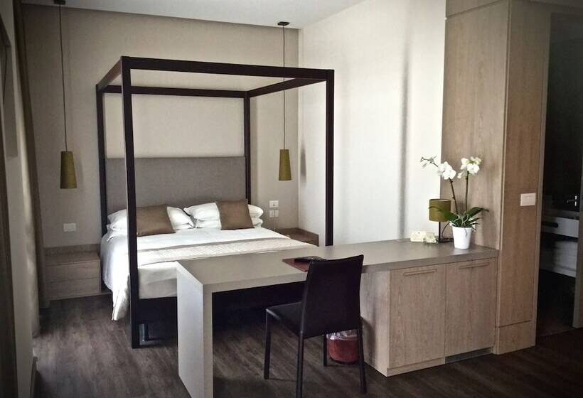 חדר פרמיום לארבעה, Principe Palace