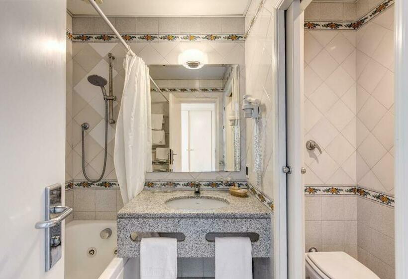 اتاق سوپریور با چشم‌انداز دریا و بالکن, Regina Cristina