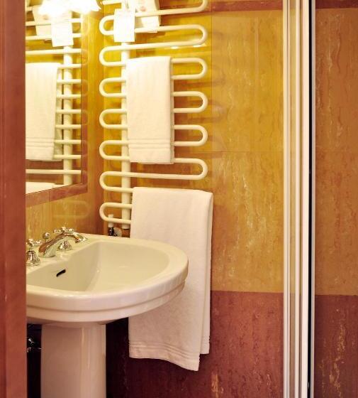 高级单人间, San Guido