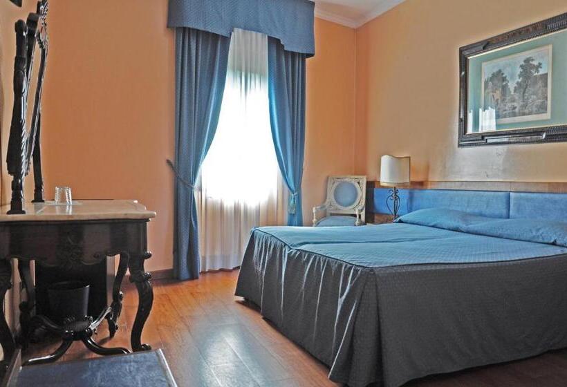 标准间带阳台, San Guido