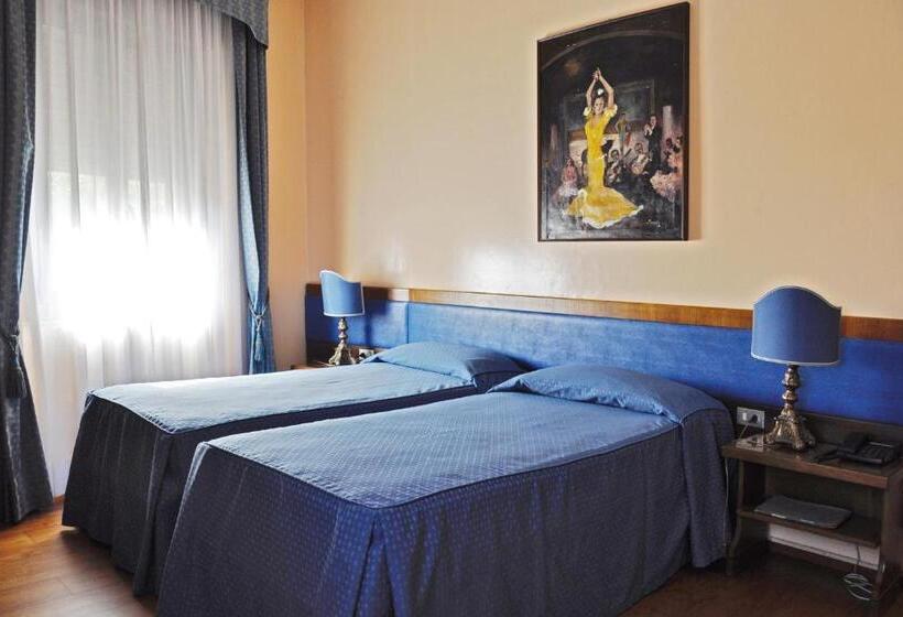 标准间, San Guido