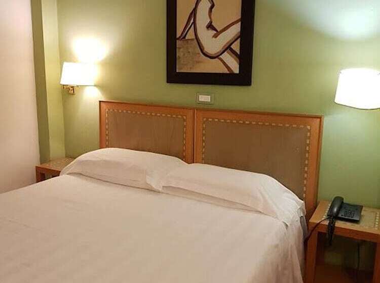 Chambre Standard, Touring