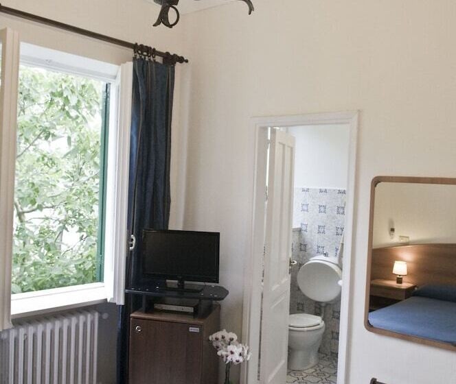 ガーデンビュースタンダードルーム, Villa Sarah